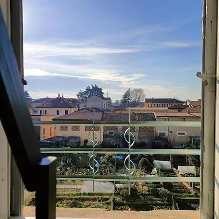 Grazioso Monolocale Con Soppalco Al Collegio -come A Casa Locazioni Turistiche-