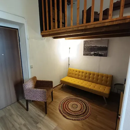 Grazioso Monolocale Con Soppalco Al Collegio -come A Casa Locazioni Turistiche- Apartamento